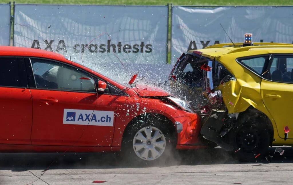 What to do if you are involved in an accident: 6 rules
