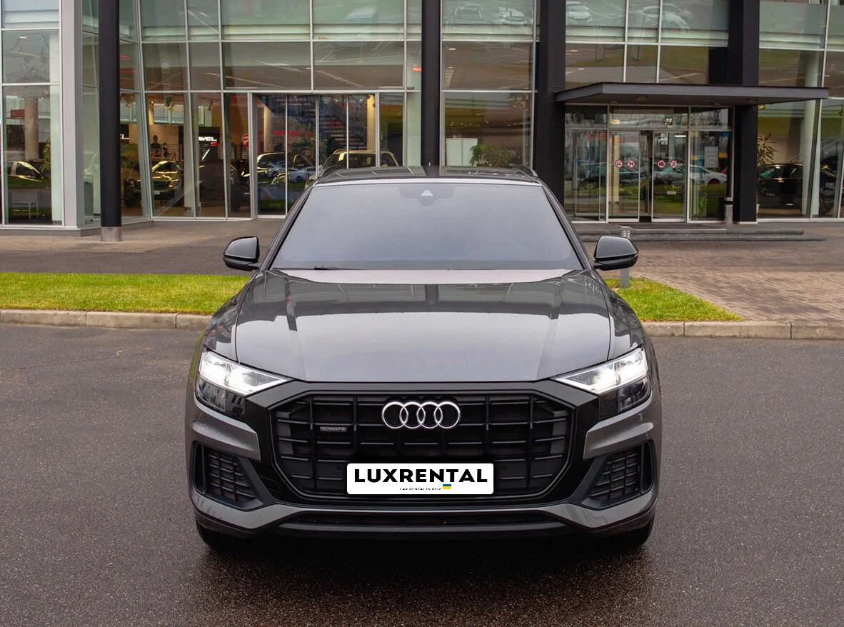 Audi Q8