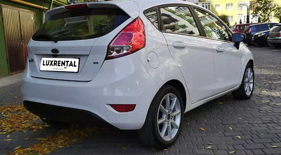 Ford Fiesta Фото 2