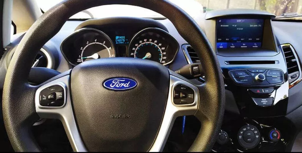 Ford Fiesta Фото 5