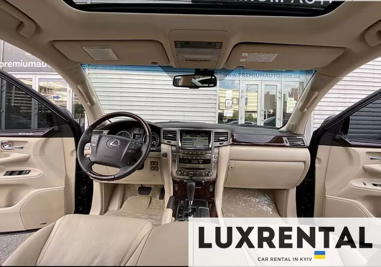 Lexus LX570 Фото 4