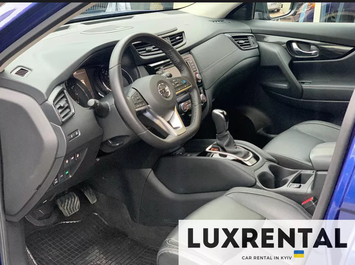 Nissan Rogue Photo 4
