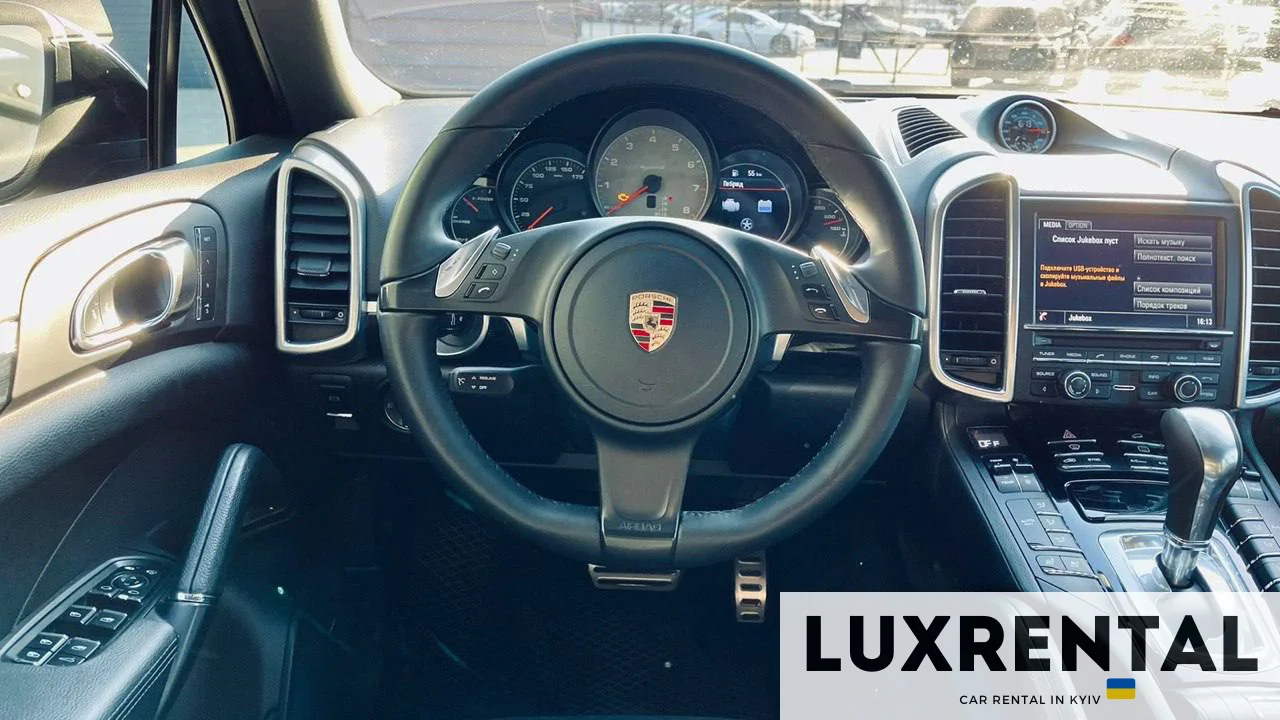 Porsche Cayenne Photo 5