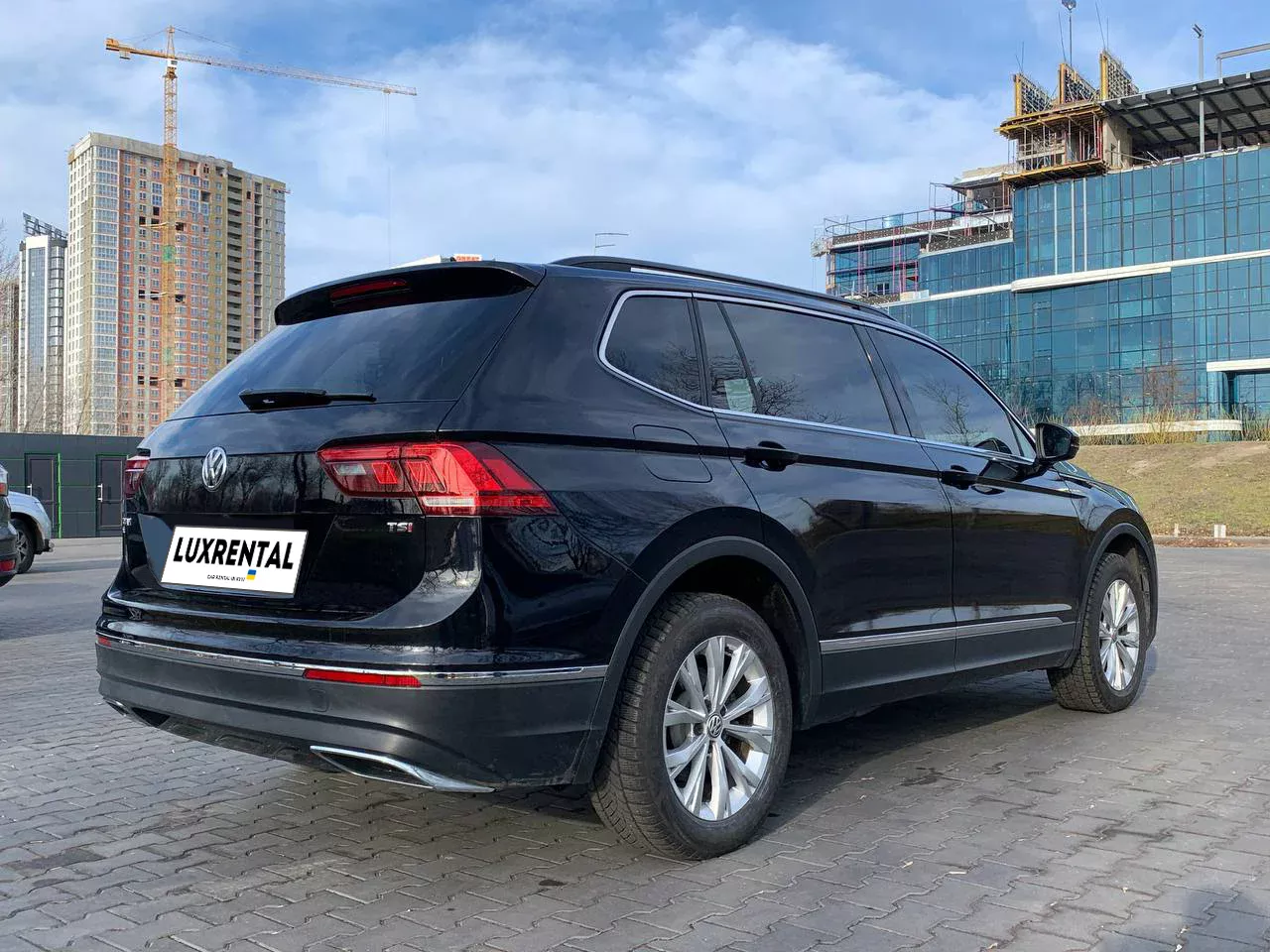 Volkswagen Tiguan Photo 3