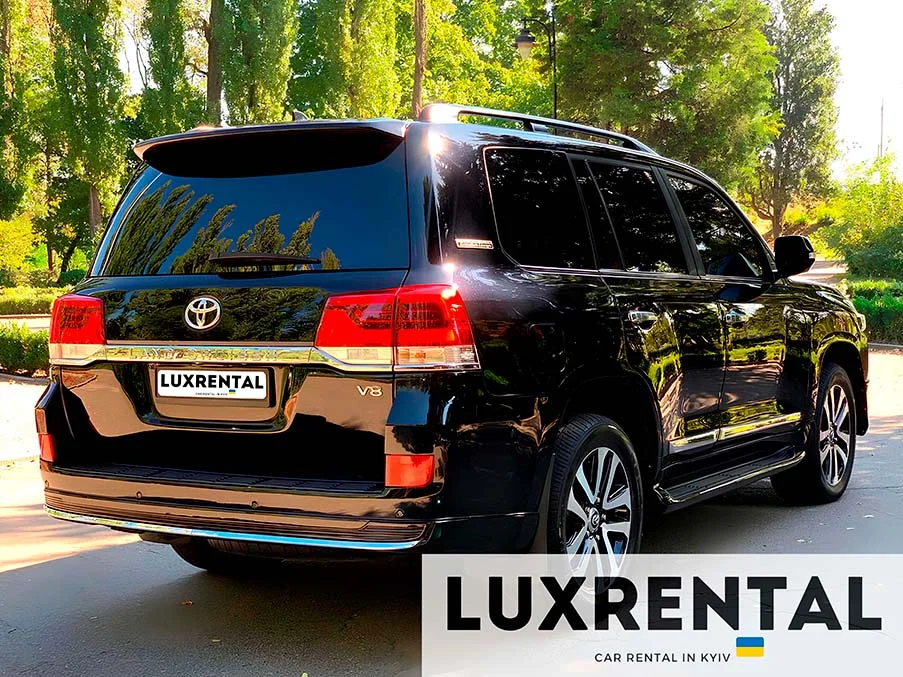 Аренда Toyota Land Cruiser 200 в Киеве Фото 3