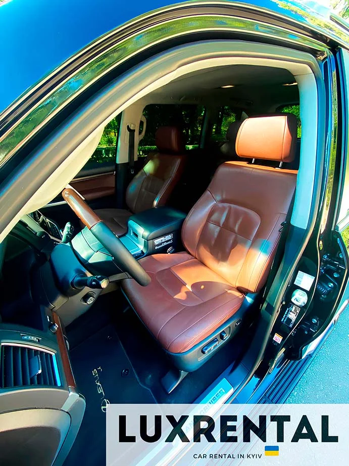 Аренда Toyota Land Cruiser 200 в Киеве Фото 4
